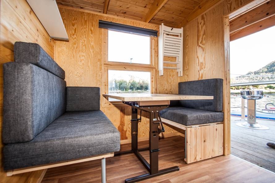 Hausboot Huckleberry Inn Sitzgruppe Hausboot Huckleberry Inn Sitzgruppe